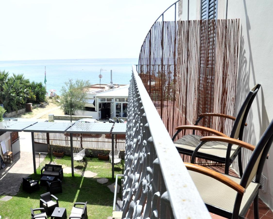 Hotel Kalima Caldes D'Estrach Dış mekan fotoğraf
