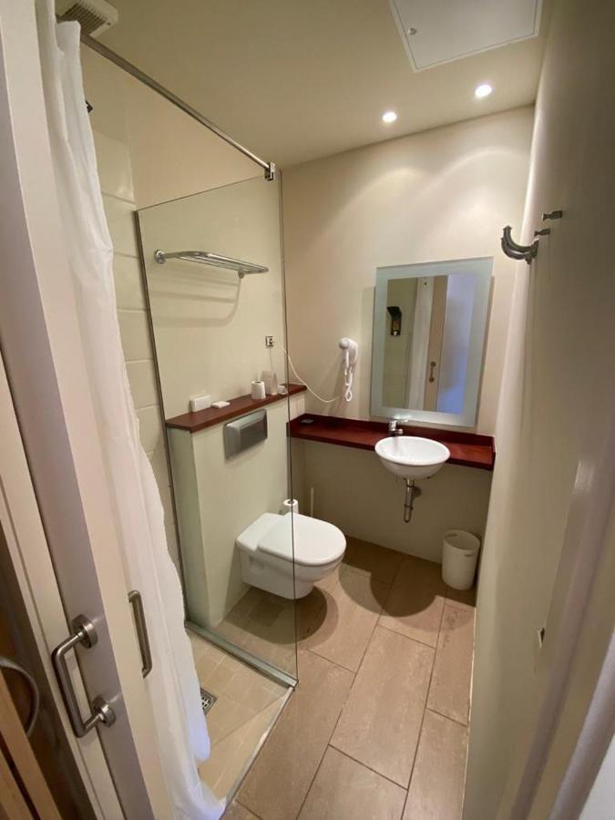 Hotel Kalima Caldes D'Estrach Dış mekan fotoğraf