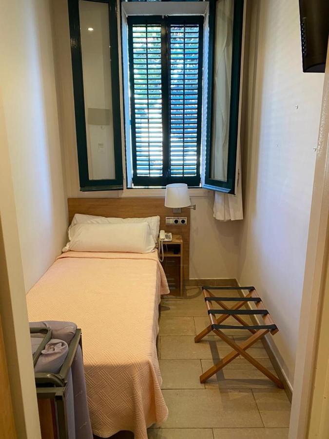 Hotel Kalima Caldes D'Estrach Dış mekan fotoğraf
